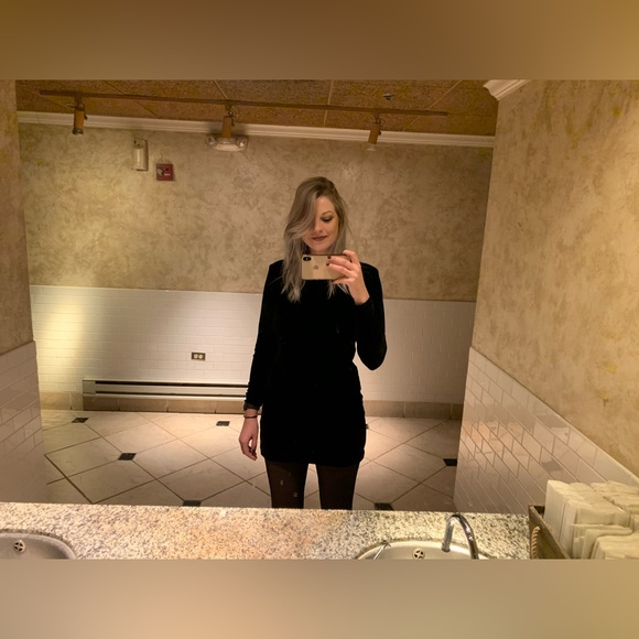 Meet your Posher - Picture 6 of 8